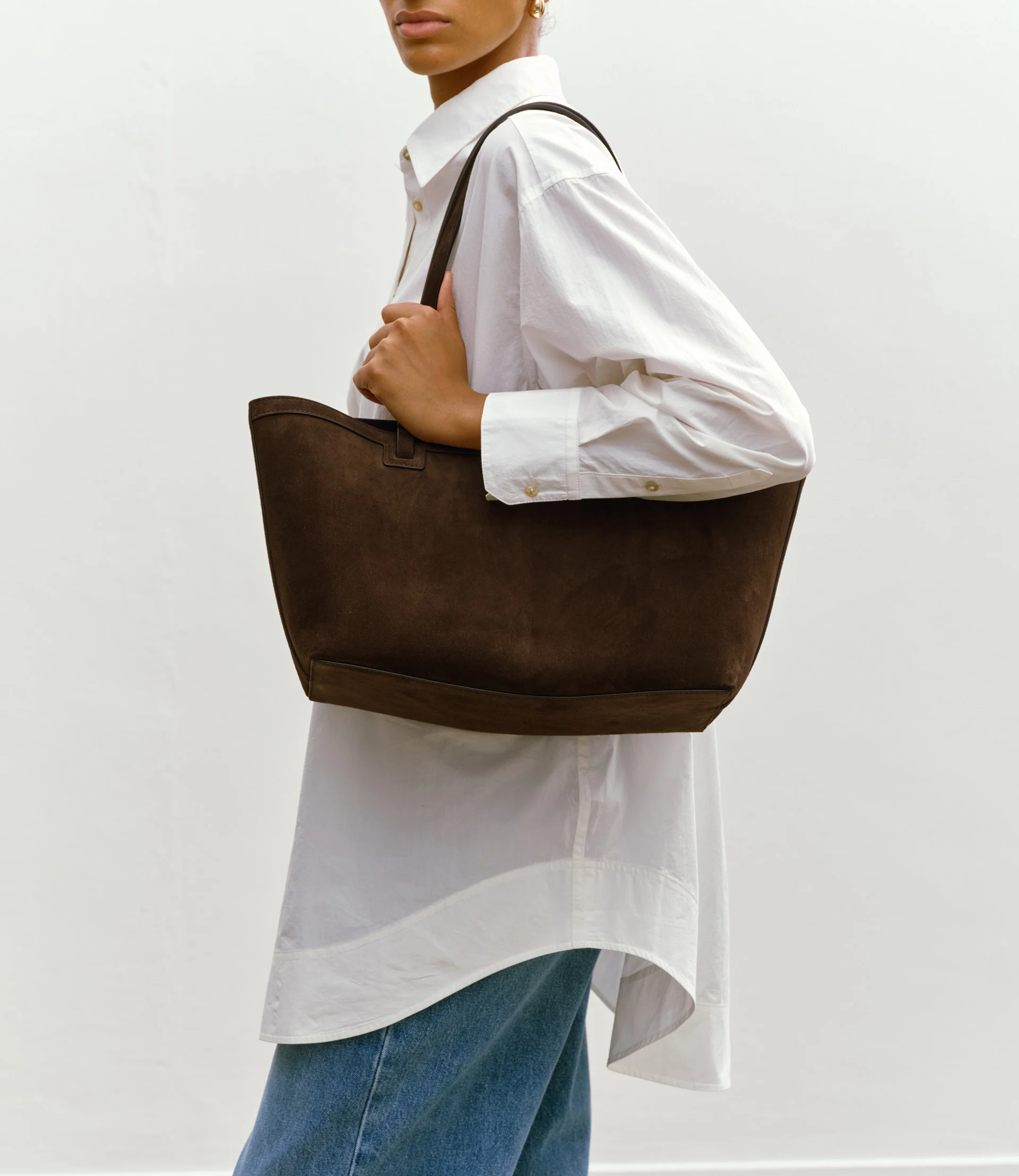 Cala 32 Suede Chocolate - Image 2