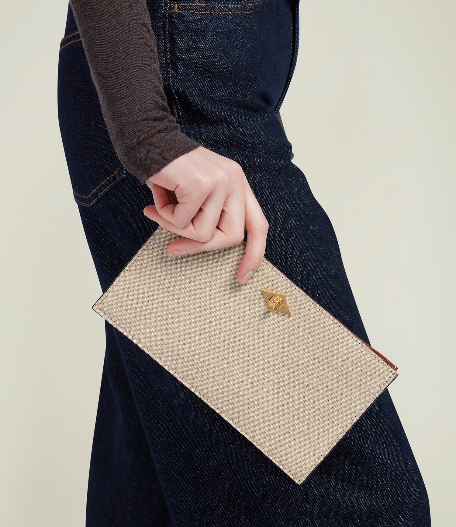 Ease 20 Natural Linen with Cognac - Image 4