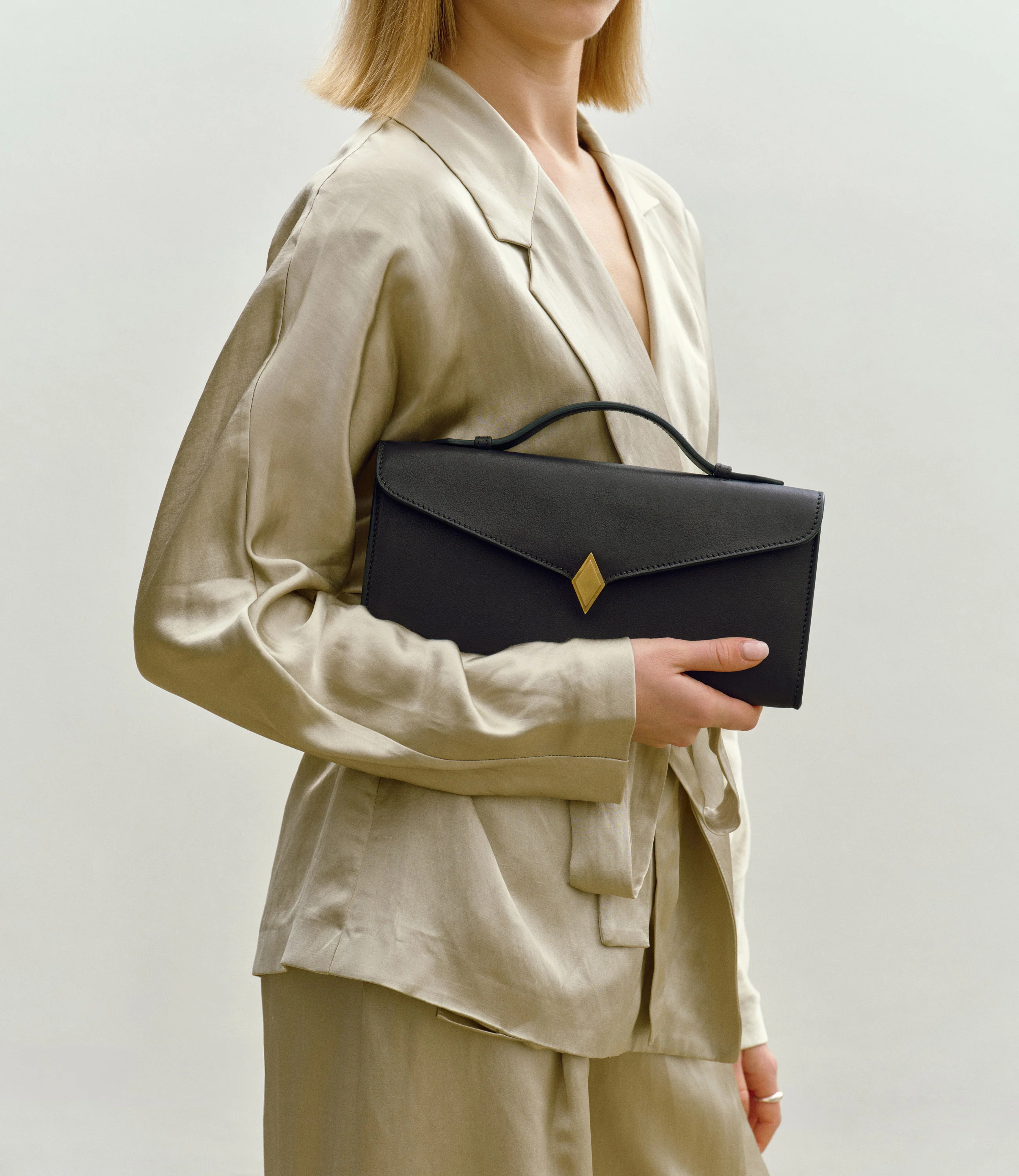 Edge Clutch Supple Calfskin Black - Image 2