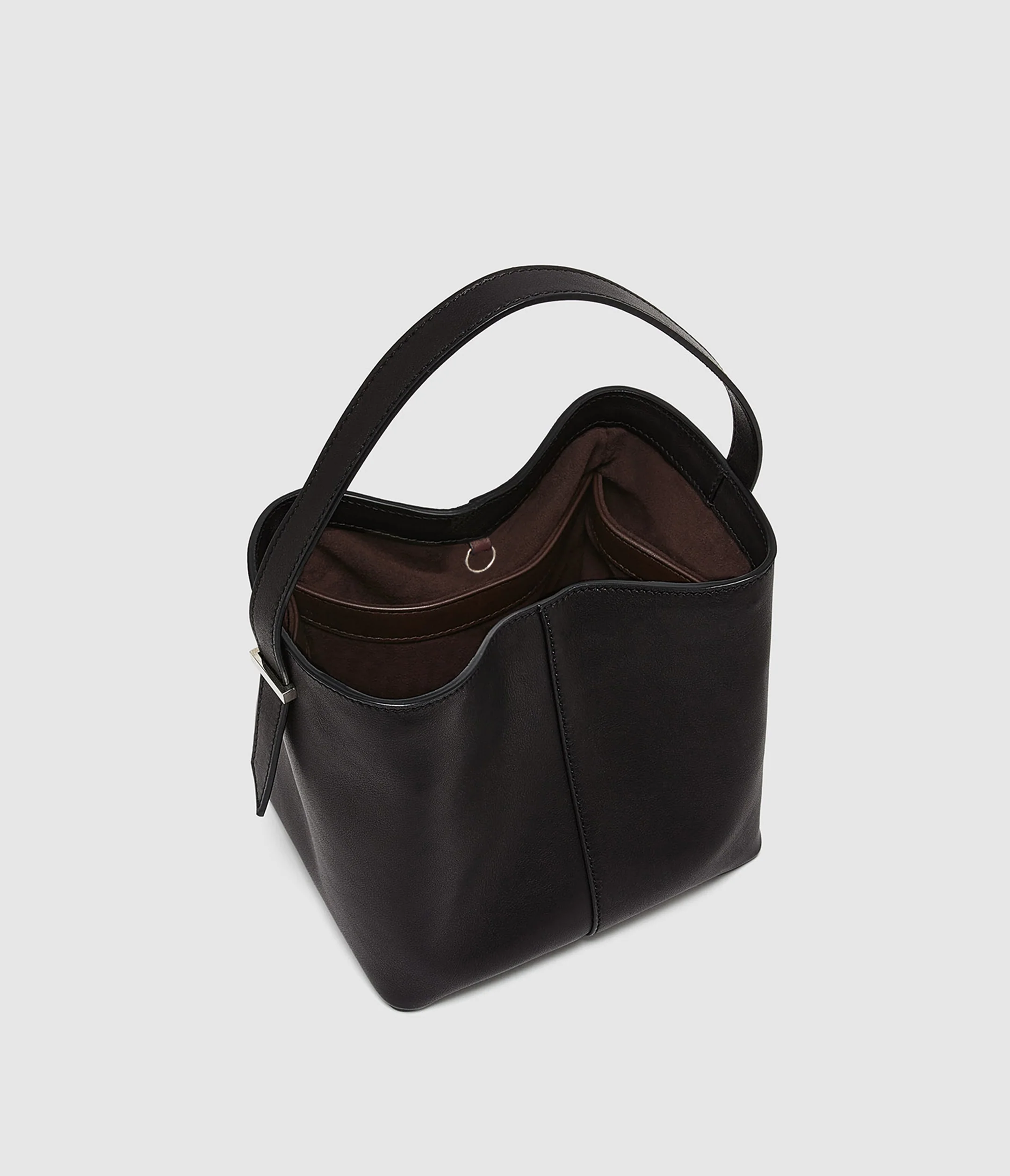 Tilt 16 Ultralight Calfskin Black - Image 4