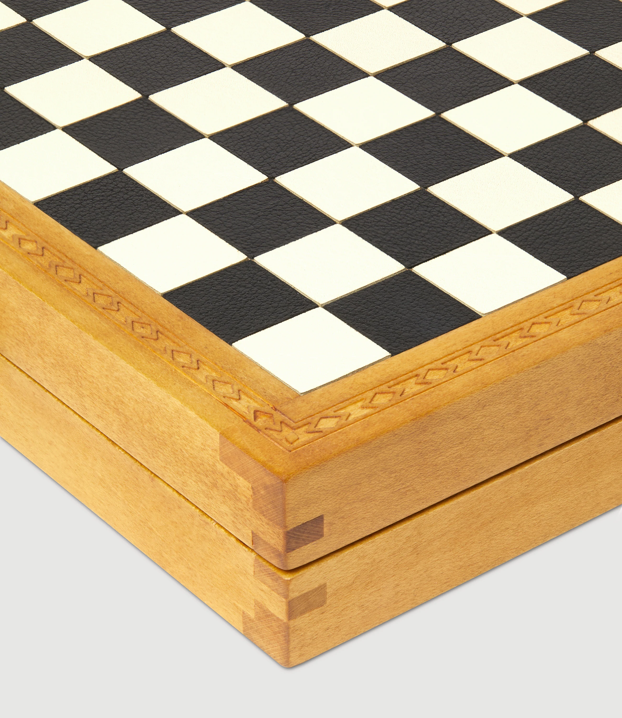 Travel Chess and Backgammon Set in Buffalo and Smooth Calfskin Leather, Olive and Ebony Wood - Image 12