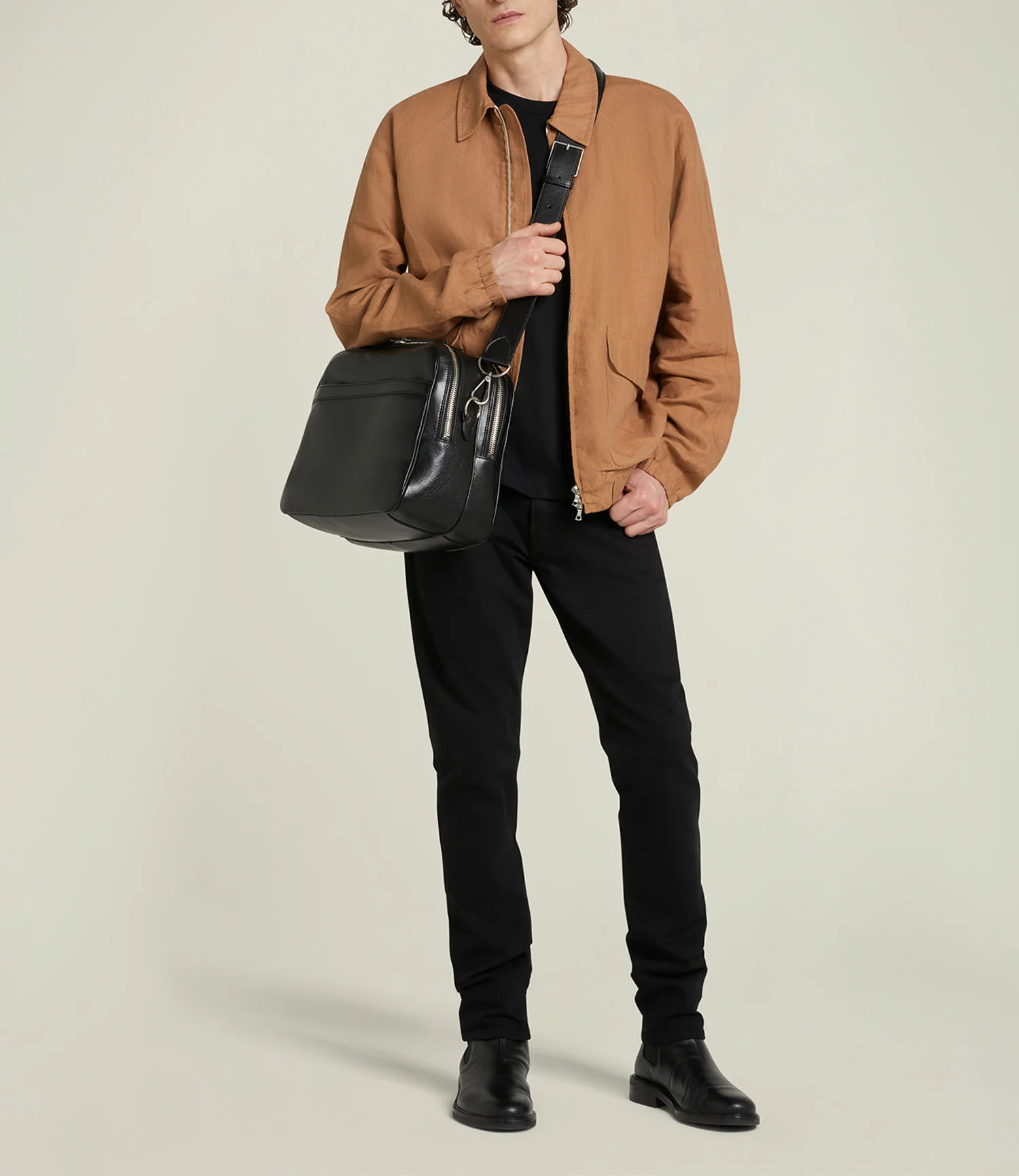 Wanderer Messenger Elvis Black - Image 4